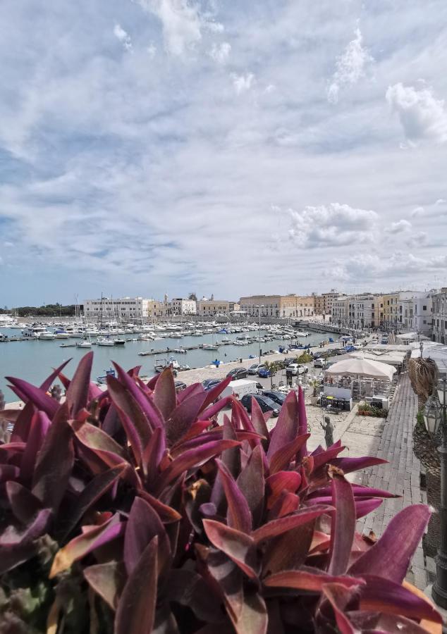 La Finestra Sul Porto Apartman Trani Kültér fotó