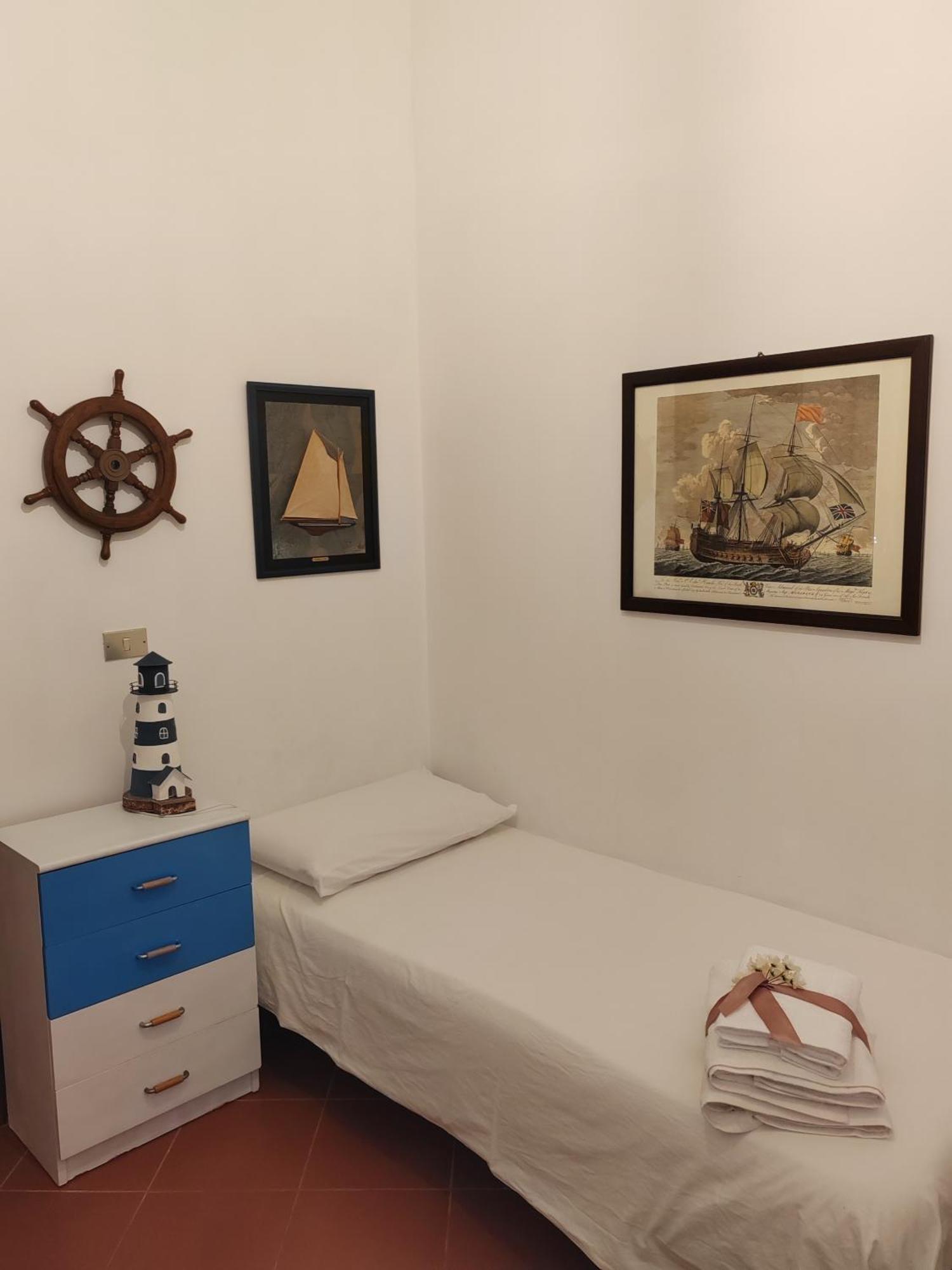 La Finestra Sul Porto Apartman Trani Kültér fotó