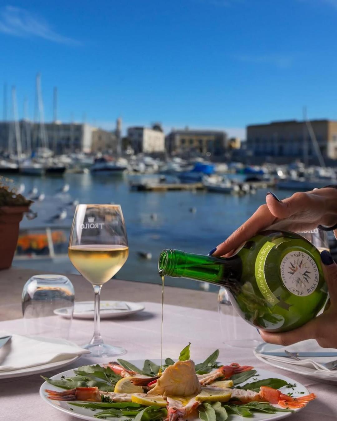 La Finestra Sul Porto Apartman Trani Kültér fotó